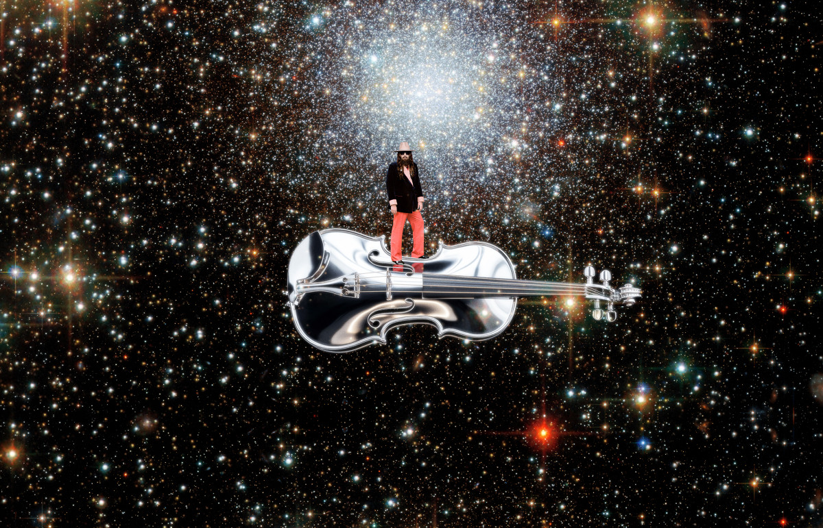 Music / S&Atilde;&copy;bastien Tellier<span class="slide_numbers"><span class="slide_number">4</span>/8</span>